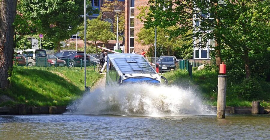 Lübeck: 1-Hour Splash Bus City Tour - Key things to know before you ride