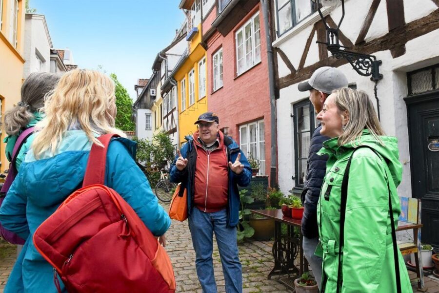 Lübeck: entertaining guided tour to old town highlights - Key Highlights Worth Your Time