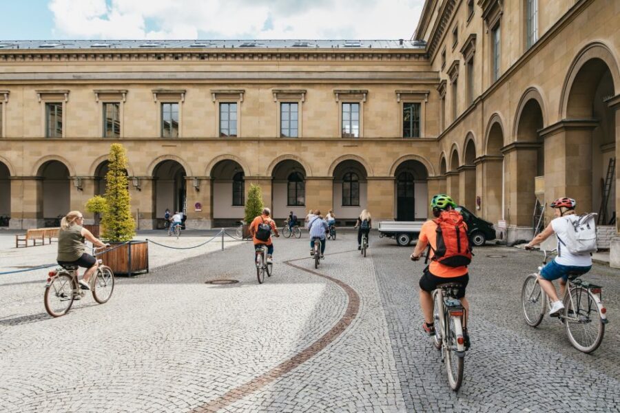 Munich 3-Hour Guided Bike Tour - The guides: what you should look for in a Munich bike tour