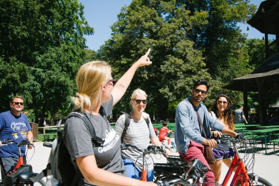 Munich: Bike Tour with Beer Garden Break - Bikes, safety, and handling busy streets