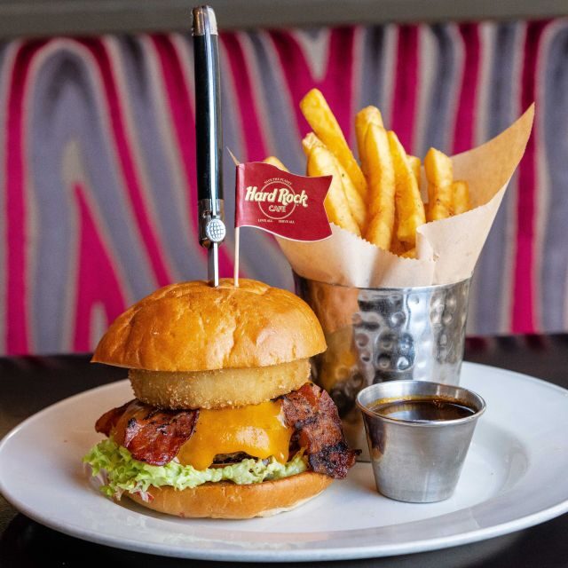 Munich: Hard Rock Cafe with Set Menu for Lunch or Dinner - Music, Atmosphere, and the Real Reason This Works in Munich
