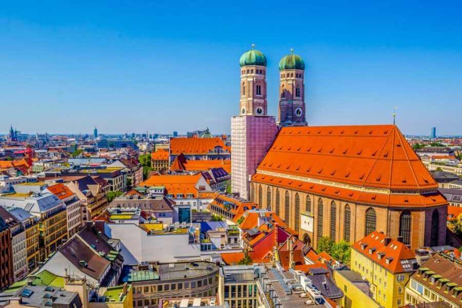 Munich: Old Town & Viktualienmarkt City Walk in German - Price and value: is $23 fair for a guided Munich walk?