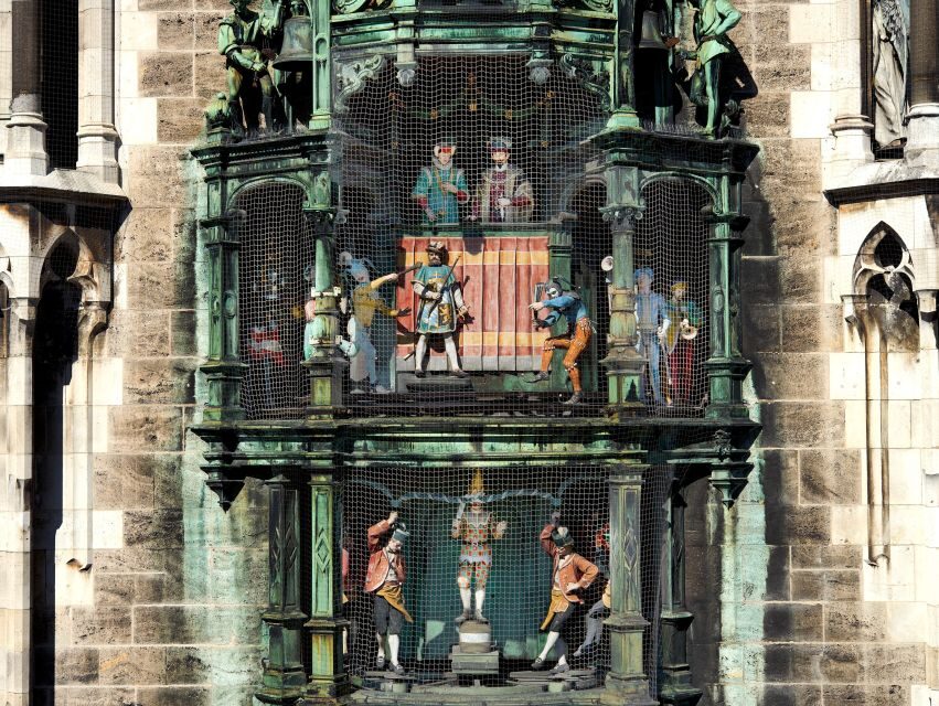 Munich: Walking Tour Old Town and Viktualienmarkt - Why your guide matters more than you think (and which styles you’ll see)