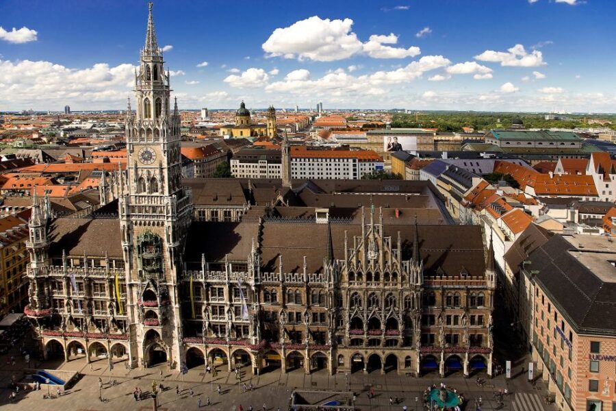 Munich: Walking Tour Old Town and Viktualienmarkt - St. Peter’s Church: oldest parish vibes, explained in plain language