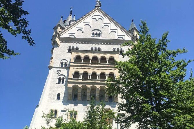 Neuschwanstein Castle and Linderhof Palace Day Trip from Munich - Neuschwanstein Castle Time: Marienbrücke Photos and the Climb