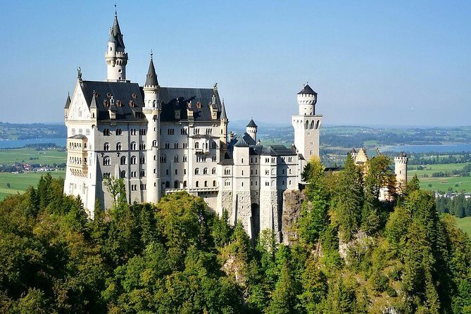 Neuschwanstein Castle by Bus Incl. Bike Ride or Hohenschwangau - Munich to the Alps by luxury coach with Wi‑Fi