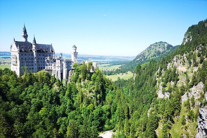 Neuschwanstein Castle by Bus Incl. Bike Ride or Hohenschwangau - Schwangau Castle Brewery: bikes, lake views, and lunch with beer