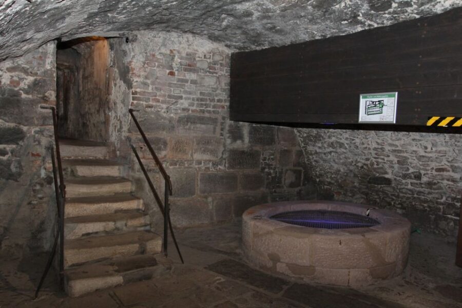 Nuremberg: Medieval Dungeons Guided Tour - Meeting at Altes Rathaus: How to Prepare So the Tour Feels Easy