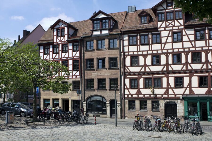 Nuremberg: Old Town Guided Walking Tour - Albrecht Dürer’s House: Art history that feels personal