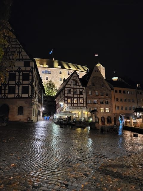 Nuremberg: The Old Town in Evening Light - IN GERMAN - Hangman’s Bridge: Where Master Franz Fits the Mood