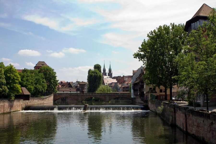 Nuremberg: The Old Town in Evening Light - IN GERMAN - Weissgerbergasse: A Stop That Builds Atmosphere
