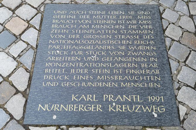 Nuremberg Third Reich Tour in Spanish - Katharinenkirche ruins: battle, liberation, and rebuilding