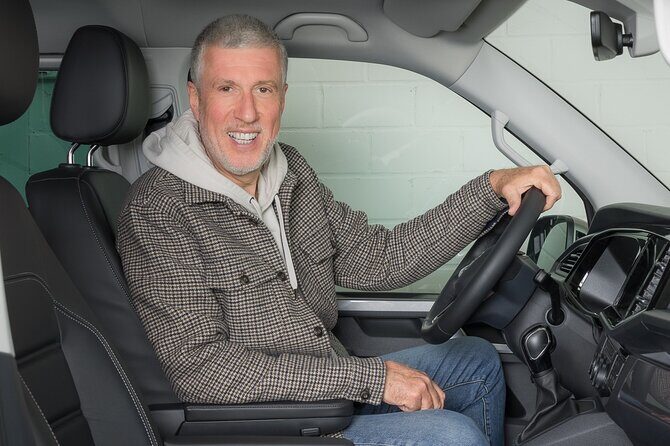 On tour with a friend and his luxury van - Price, Time Windows, and the Real Value (Up to 5 People)