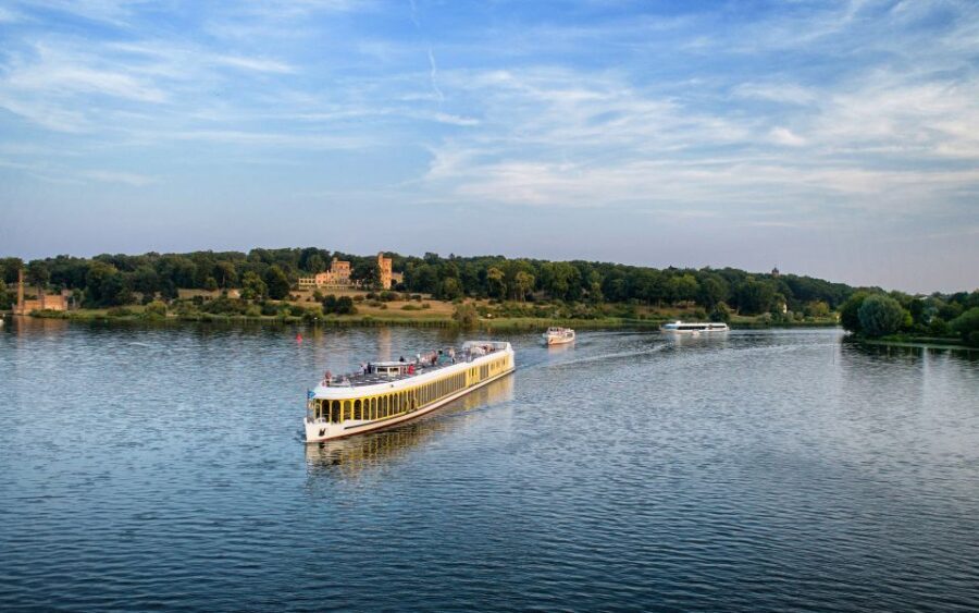 Potsdam by Boat: Island Cruise - Why Potsdam looks different from the Havel