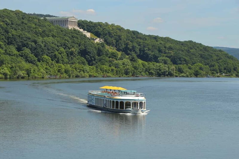 Regensburg: Klinger's Sightseeing Boat Tour to Walhalla - Onboard Comfort and the German/English Audio Commentary