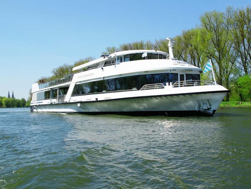 Regensburg: Sightseeing Boat Tour to Walhalla - A Danube Cruise That Turns the Boat Into a Sparkling Show