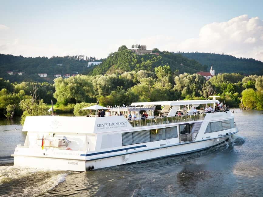 Regensburg: Sightseeing Boat Tour to Walhalla - Food, Drinks, and the Little Rules That Matter