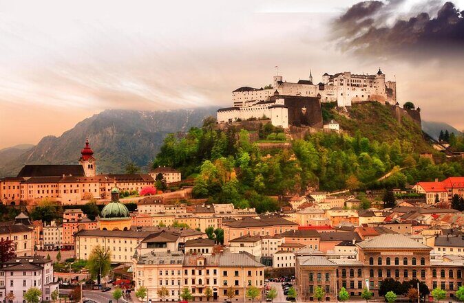 Salzburg and Lake District Day Tour from Munich - Lake District by bus: Lower Bavarian scenery and the Mondsee Sound of Music view