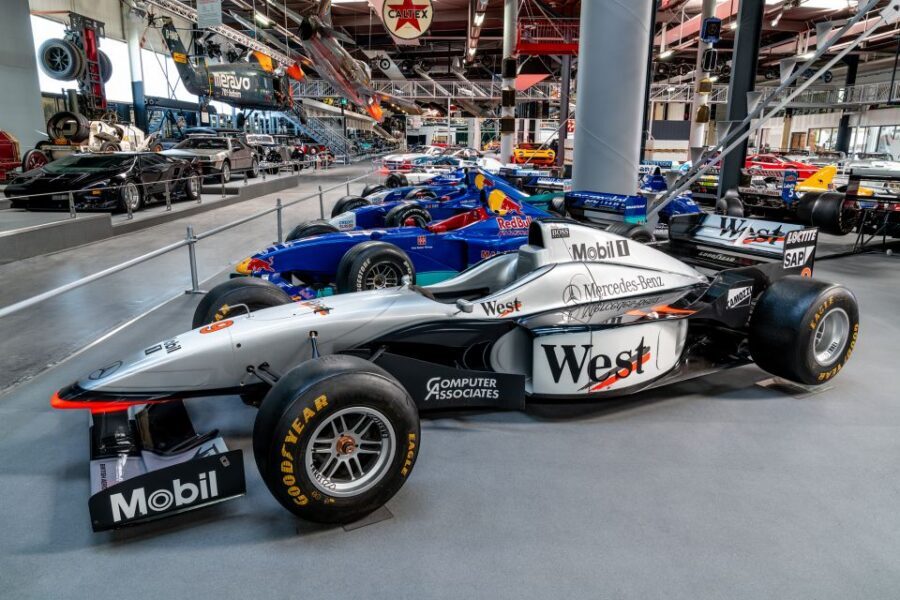 Sinsheim: Technik Museum Day Pass and IMAX 3D Ticket - IMAX 3D Laser 4K: your 45-minute reset