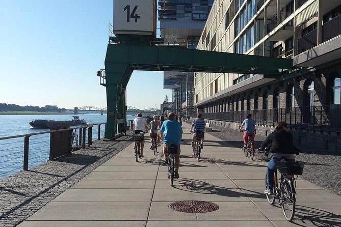Small-Group Bike Tour of Cologne with Guide - Cologne by bike: why this route stays comfortable