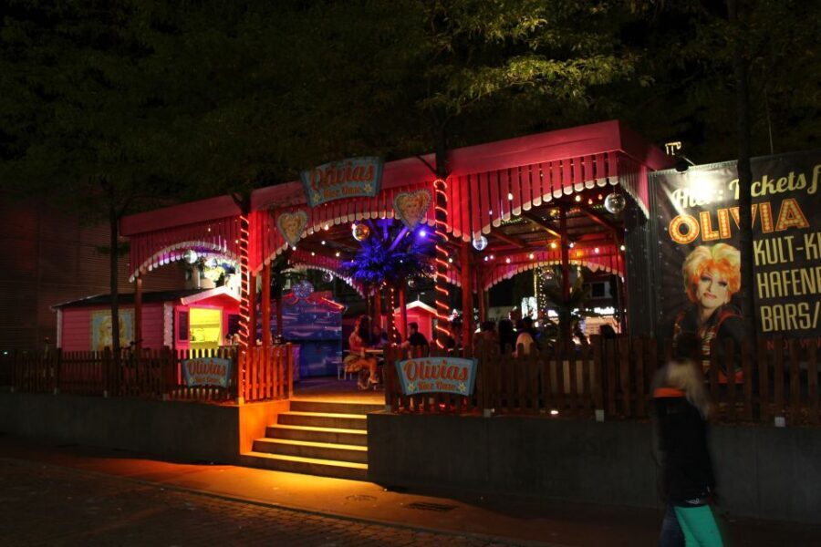 St. Pauli Nightlife Tour with Drag Queen in German - Olivia Jones’ Dollhouse: The Stop With Meaning