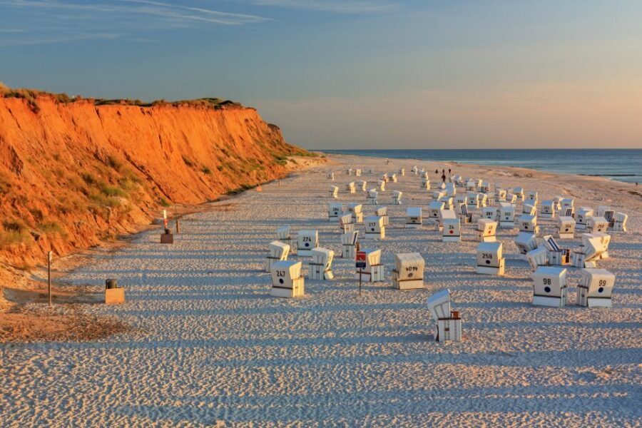 Sylt: Guided Island Tour by Bus with Sylt Highlights - Comfort on the Coach: Spacious, Air-Conditioned, and Efficient