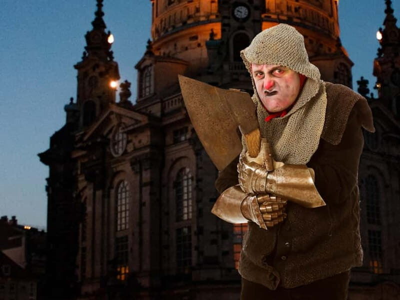 Terrifying Tour of Dresden Led by a Dungeon Master - Meeting the Dungeon Master at Frauenkirche Entry D
