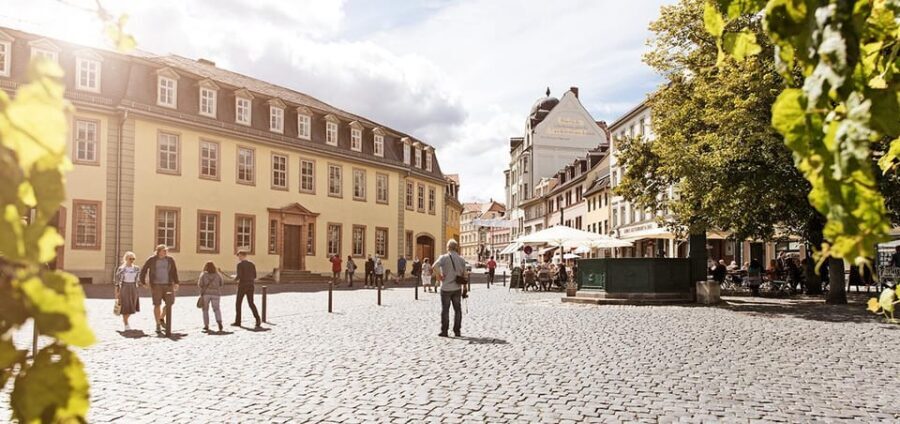 Weimar: Old Town Guided Walking Tour - Following Weimar Classicism, Bauhaus Roots, and the Weimar Republic on Foot