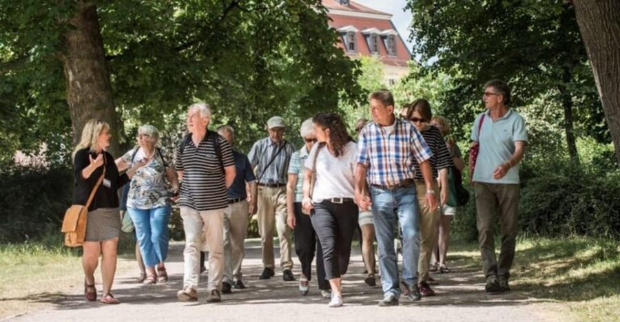 Weimar: Old Town Guided Walking Tour - Getting Started at Neptun Brunnen: Your Orientation Point